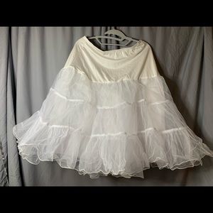 Vintage/Costume White Petticoat Accessory